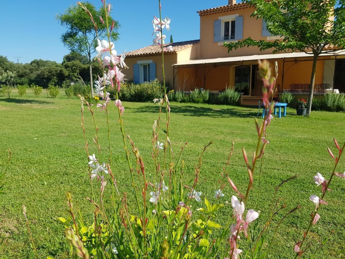 En Provence, Luberon, Villa Avec Piscine A Maubec Eksteriør bilde